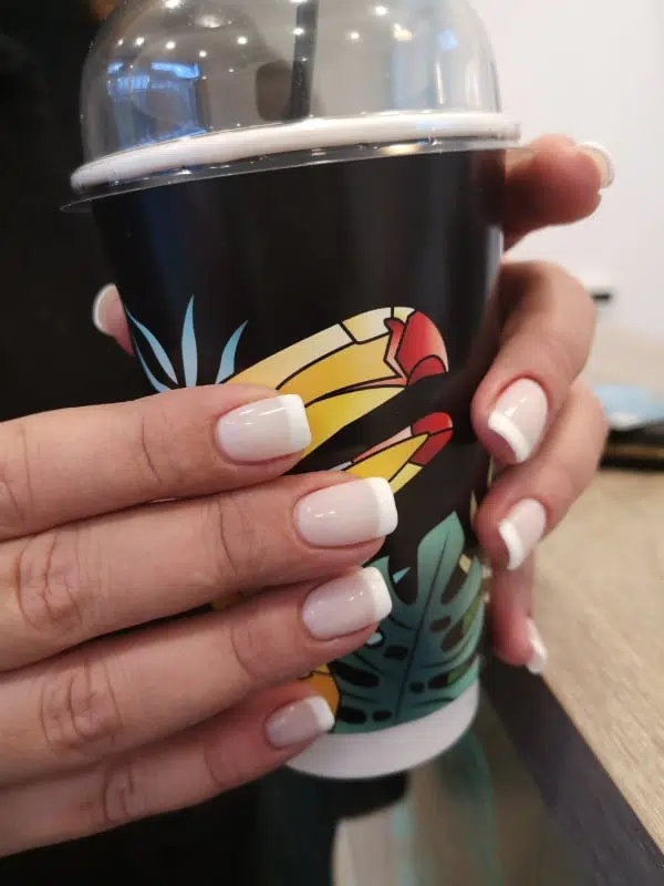 Νύχια Γαλλικό - 12 Ιδέες για το απόλυτο Γαλλικό Μανικιούρ Γαλακτερό γαλλικό μανικιούρ