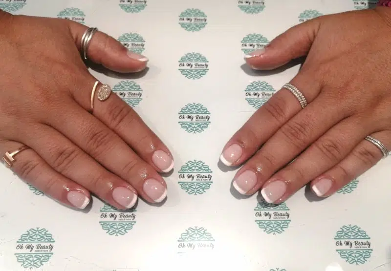 Νύχια Γαλλικό - 12 Ιδέες για το απόλυτο Γαλλικό Μανικιούρ Κλασσικό Γαλλικό Μανικιούρ