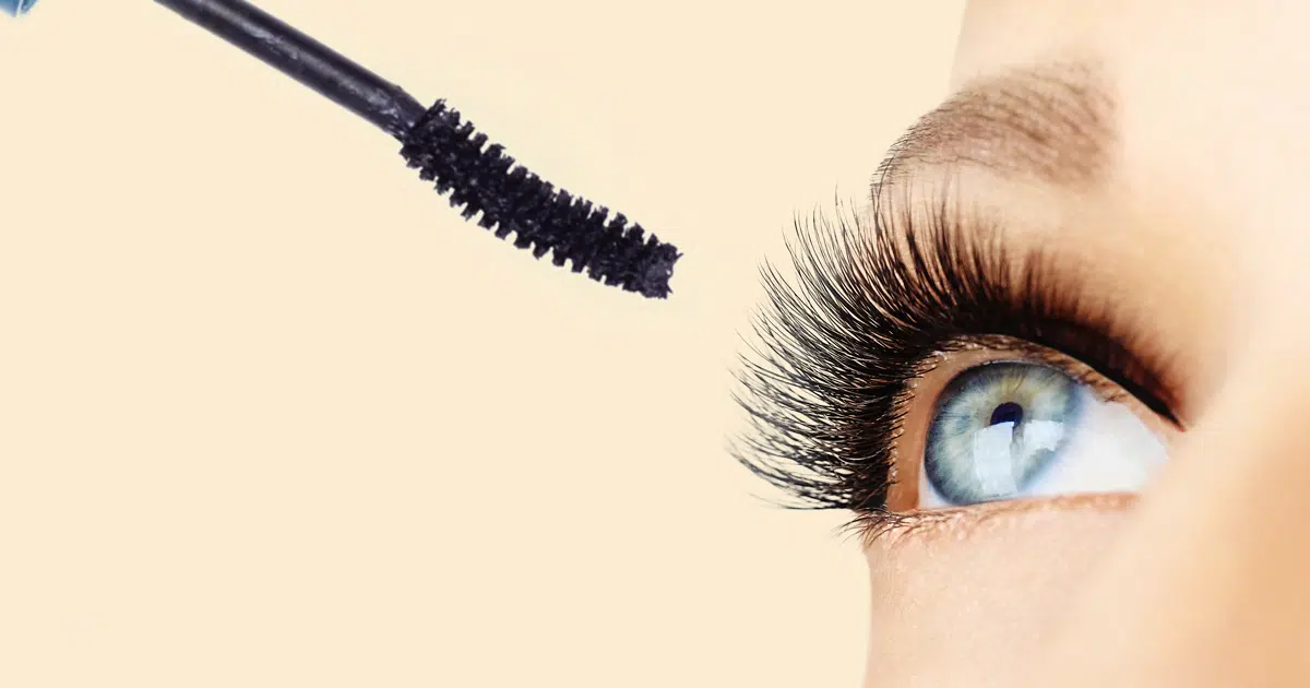 Πώς να Μακρύνετε τις Βλεφαρίδες σας - 4 Απόλυτα Αποτελεσματικοί Τρόποι