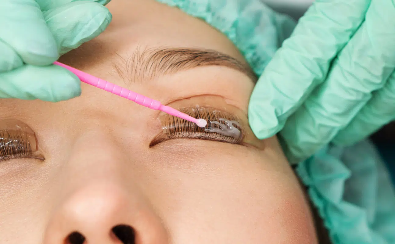 Lash Lift Βλεφαρίδων Lash Lift Βλεφαρίδων