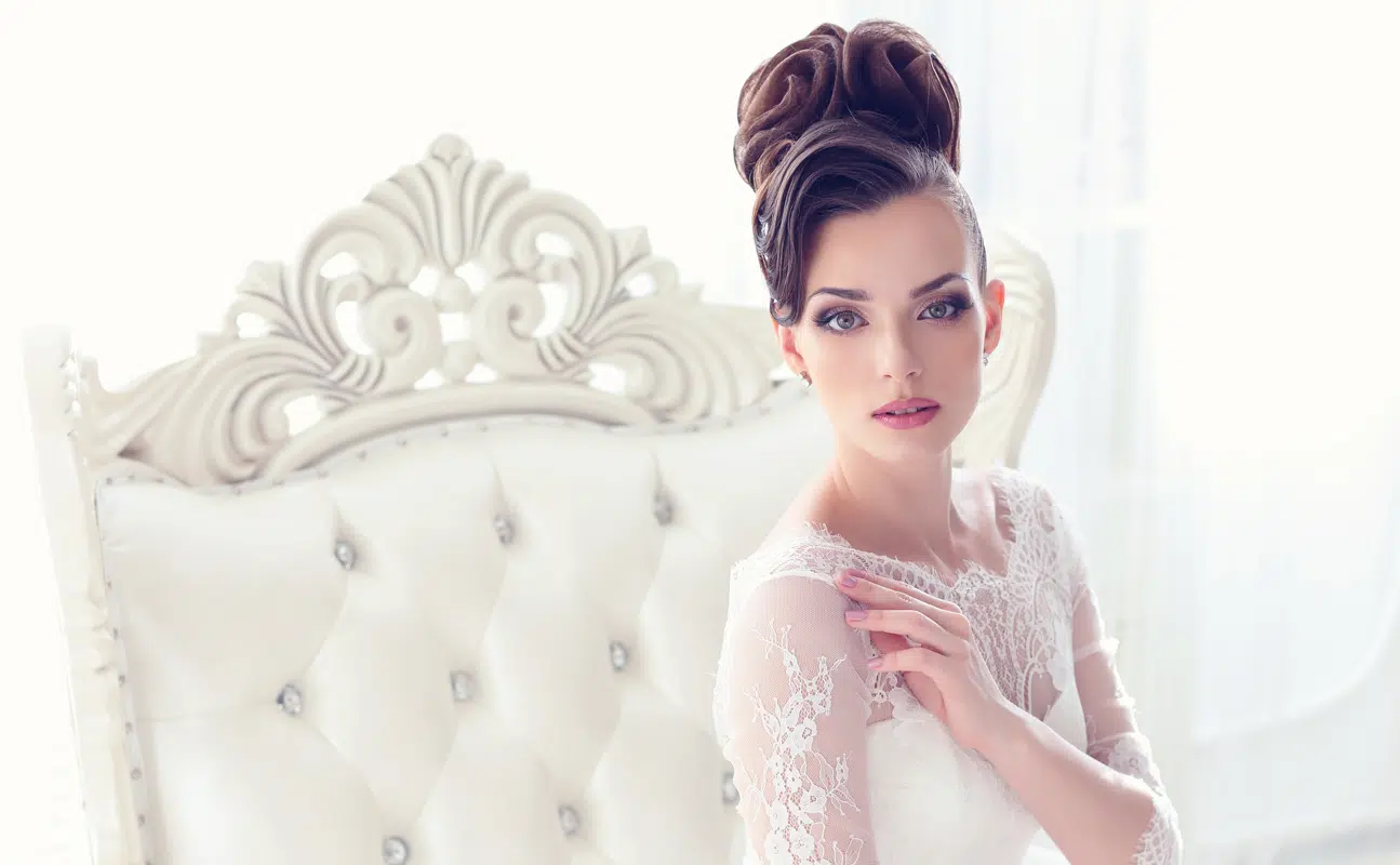 ΝΥΦΙΚΟ ΜΑΚΙΓΙΑΖ ΝΥΦΙΚΟ ΜΑΚΙΓΙΑΖ