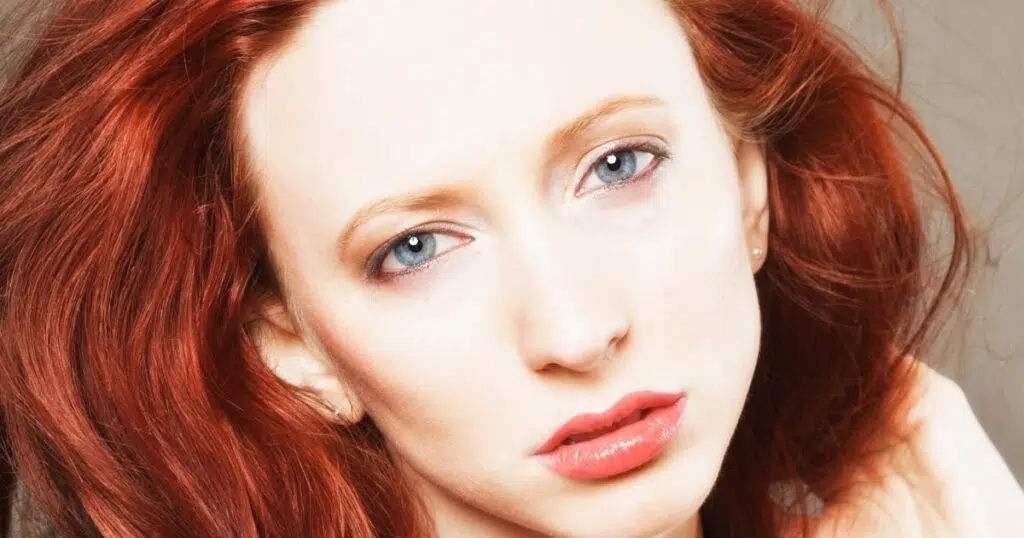 Τι χρώμα να βάψω τα μαλλιά μου; psixro kokkino xrwma malliwn min