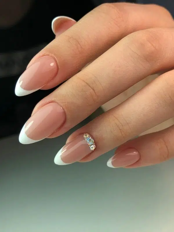 Χρώμα νυχιών: Τι χρώμα να βάψω τα νύχια μου; anoiksiatika nyxia galliko