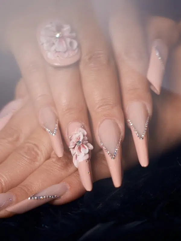 entypwsiaka nyxia nyfi 1