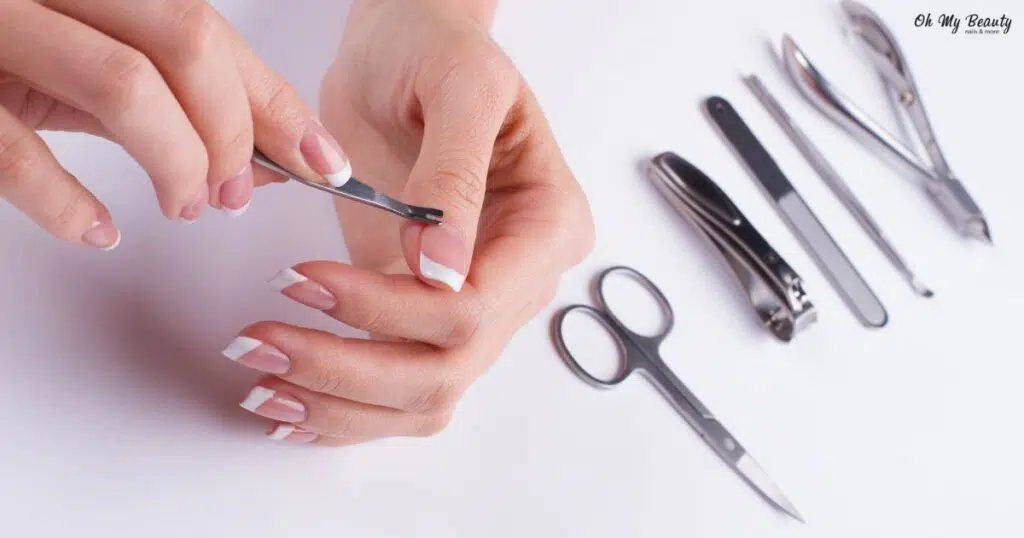 Μανικιούρ στο Σπίτι σε 9 Βήματα Μανικιούρ στο σπίτι - Παρανυχίδες - Πετσάκια