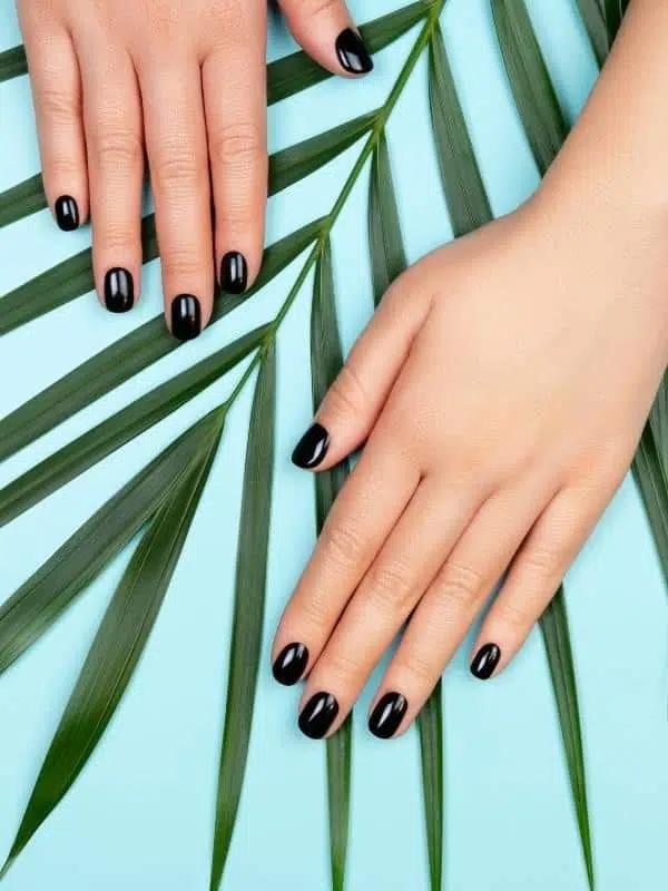 Μαύρα Νύχια - 50 Σχέδια Μανικιούρ konta mavra