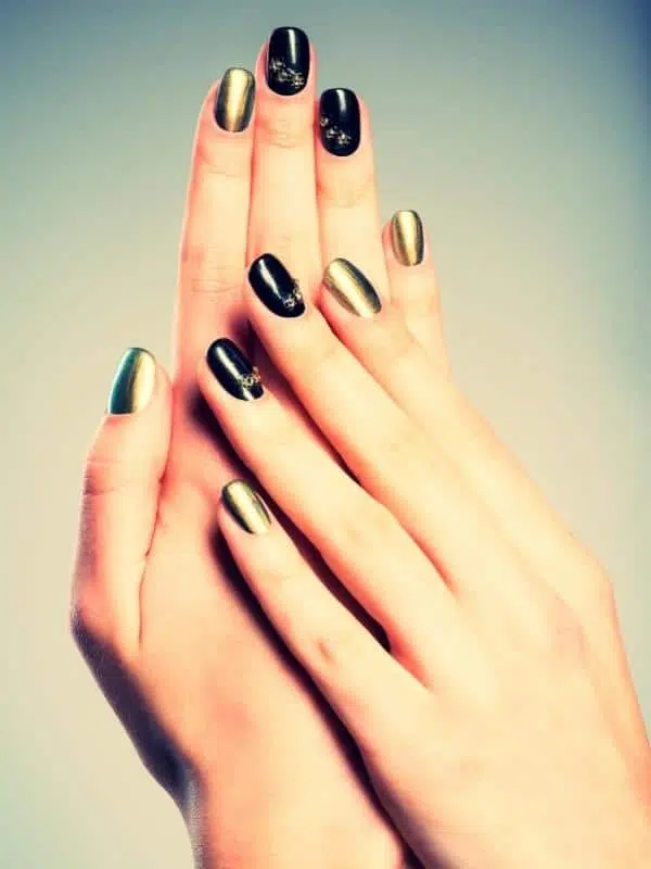 Μαύρα Νύχια - 50 Σχέδια Μανικιούρ mavra nyxia me