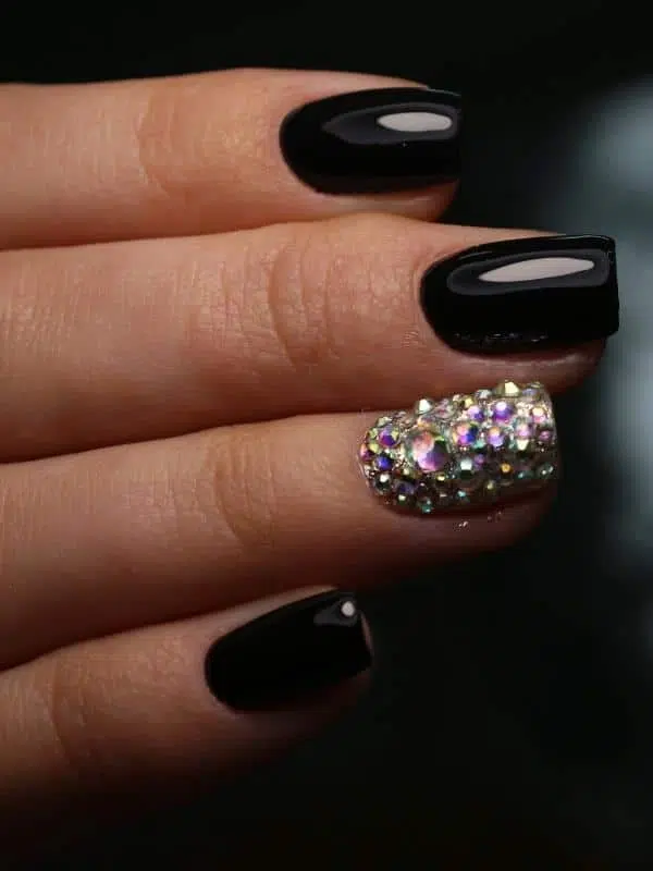 Μαύρα Νύχια - 50 Σχέδια Μανικιούρ nyxia mayra kosmima