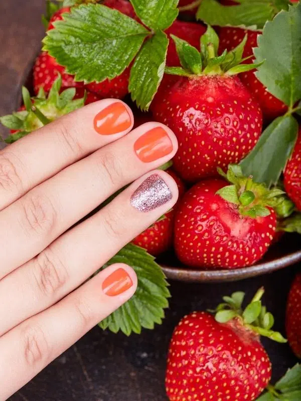 20 Εντυπωσιακά σχέδια για κοντά νύχια keramidi nyxia konta me stras