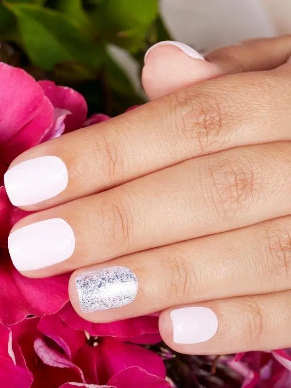 20 Εντυπωσιακά σχέδια για κοντά νύχια nyxia konta nude