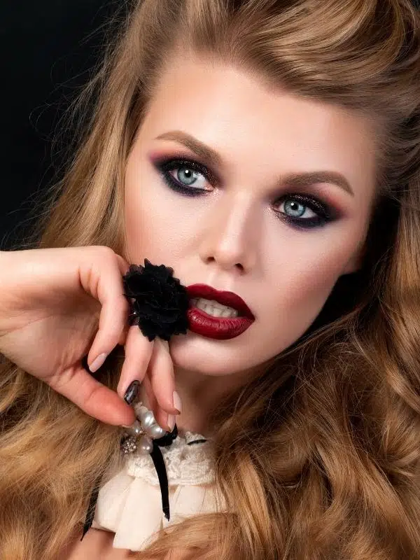 20 Υπέροχα μακιγιάζ με κόκκινο κραγιόν makigiaz me kokkino kragion 10