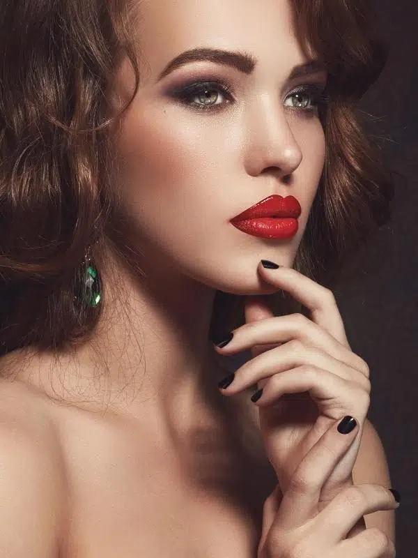 20 Υπέροχα μακιγιάζ με κόκκινο κραγιόν makigiaz me kokkino kragion 14