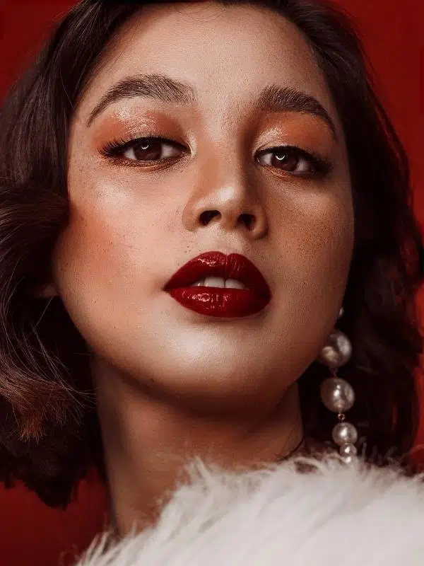 20 Υπέροχα μακιγιάζ με κόκκινο κραγιόν makigiaz me kokkino kragion 17