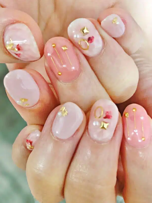 anoiksi nixia kosmima