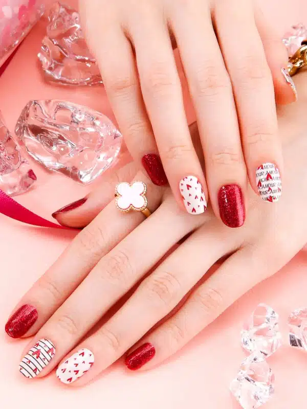 kokkino strass manikioyr