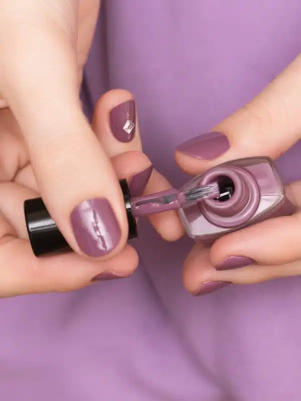 Μωβ Νύχια 50 Σχέδια Mwb fysiko mano min