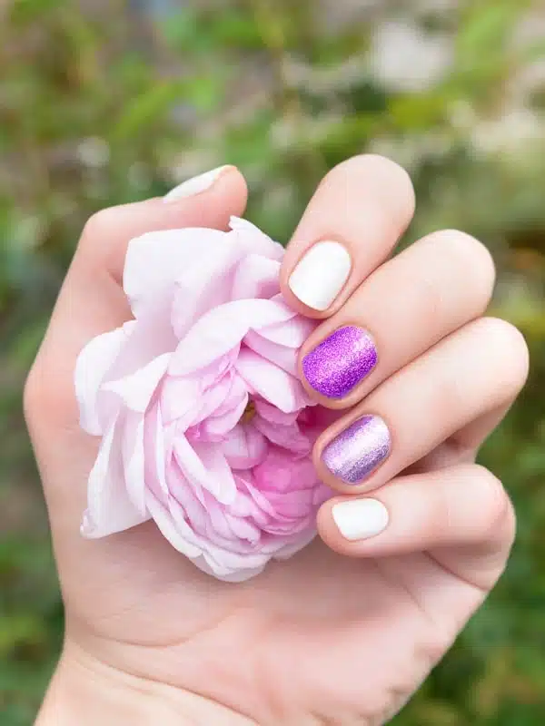 Μωβ Νύχια 50 Σχέδια Trixrwmia mwb leuko manikiour perle glitter min