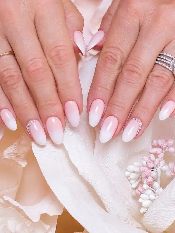 Νύχια Γαλακτερό - 20 Σχέδια Μανικιούρ galaktero roz galliko nyfiko manikiour min