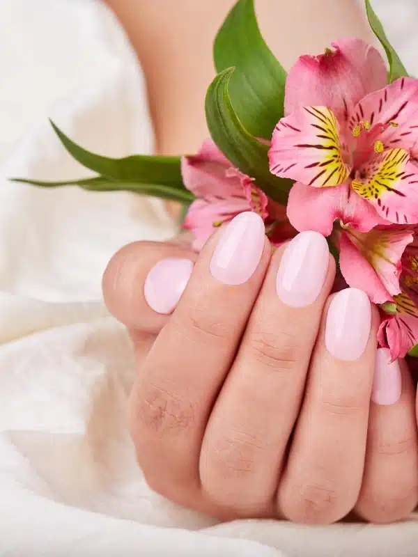 Νύχια Γαλακτερό - 20 Σχέδια Μανικιούρ galaktero roz manikiour min