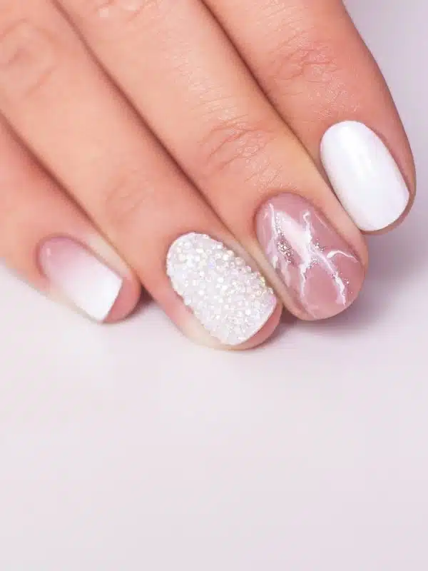 Άσπρα Νύχια 30 Σχέδια nyfiko aspro manikiour anaglyfa kai marble sxedia min