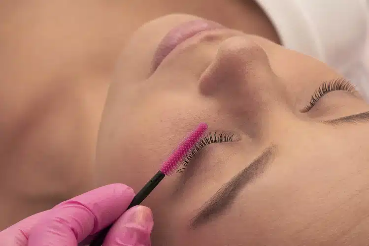 εκπαίδευση lash lift